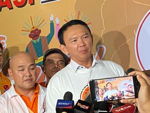 Narasi Ahok Pasangan Lain Berbahaya Dibalas Kubu RK