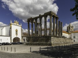 Tak Mau Situs Bersejarah Rusak, Kota Ini Tarik Pajak dari Turis yang Nginap