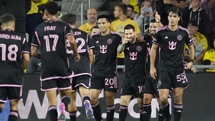 Oct 2, 2024; Columbus, OH, USA;  Inter Miami CF forward Lionel Messi (10) celebrates his first of two goals during the first half of the MLS soccer game against the Columbus Crew at Lower.com Field. Mandatory Credit: Adam Cairns-USA TODAY Network via Imagn Images