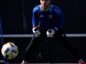 Peh! Paes Masuk Nominasi Save of the Year MLS 2024, Lawan Hugo Lloris Peh! Paes Masuk Nominasi Save of the Year MLS 2024, Lawan Hugo Lloris