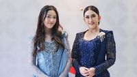 8 Potret Nafa Urbach Cantik Berkebaya di Pelantikan DPR, Putrinya Curi Atensi