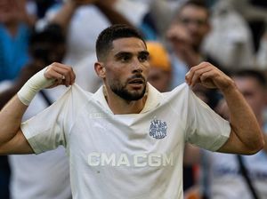 Neal Maupay 2 Kartu Kuning dalam 3 Menit Saat Lawan Sudah 10 Pemain Neal Maupay 2 Kartu Kuning dalam 3 Menit Saat Lawan Sudah 10 Pemain
