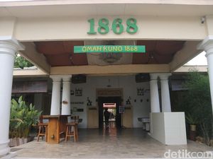 Video: Kuliner Murah Meriah Bergaya Vintage di Omah Kuno 1868 Pati Video: Kuliner Murah Meriah Bergaya Vintage di Omah Kuno 1868 Pati