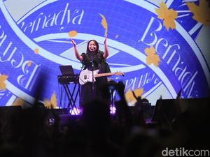 Video: Kali Pertama ke Synchronize, Bernadya Buat Penonton Galau Berjamaah Video: Kali Pertama ke Synchronize, Bernadya Buat Penonton Galau Berjamaah