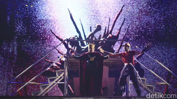 Pertunjukan Rock Opera Ken Arok Hibur Penonton di Synchronize Fest 2024