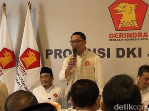RK Akan Bikin Seluruh Halte TransJ Ber-AC: Panas Bikin Mood Jadi Drop RK Akan Bikin Seluruh Halte TransJ Ber-AC: Panas Bikin Mood Jadi Drop
