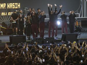 Video: Melihat Comeback Tria The Changcuters di Panggung Synchronize Fest 2024 Video: Melihat Comeback Tria The Changcuters di Panggung Synchronize Fest 2024