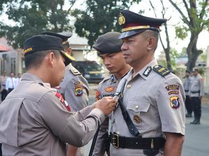 Urutan Pangkat Polisi dari Terendah Sampai Tertinggi Urutan Pangkat Polisi dari Terendah Sampai Tertinggi