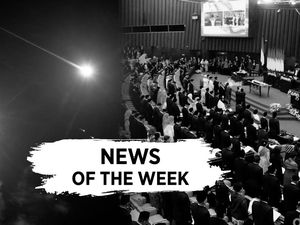 Video Terpopuler Sepekan: Pelantikan Anggota DPR hingga Kebakaran Mal Ciputra Video Terpopuler Sepekan: Pelantikan Anggota DPR hingga Kebakaran Mal Ciputra