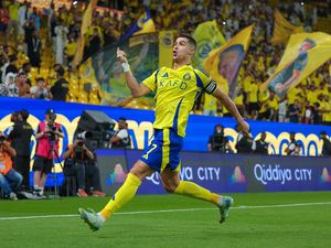 Al Nassr Vs Al Orobah: Sadio Mane Cs Menang 3-0, Ronaldo Gol Penalti