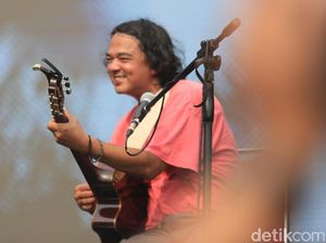 Jason Ranti Hibur Penonton Synchronize Fest