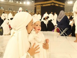 Anak Jennifer Coppen Suka Panggil Papa Dali saat Umrah