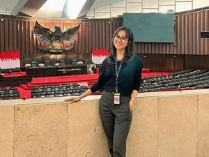 Angin Segar Berbalik ke Mayang Adik Vanessa Angel Angin Segar Berbalik ke Mayang Adik Vanessa Angel