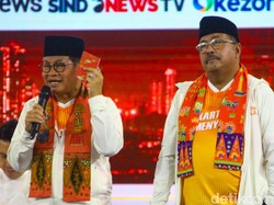 Jawaban Pramono Usai Didoakan Dharma Jadi Presiden di Debat Pilgub DKI