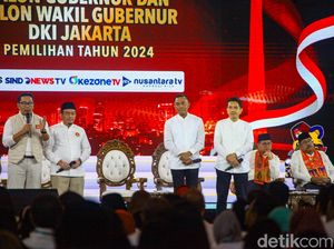 Momen 3 Paslon Saling Tanggapi Pertanyaan di Debat Pilgub Jakarta Momen 3 Paslon Saling Tanggapi Pertanyaan di Debat Pilgub Jakarta