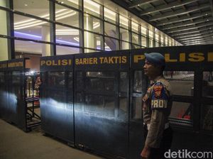 Video Pengamanan Ketat di JIExpo Jelang Debat Pilgub Jakarta Video Pengamanan Ketat di JIExpo Jelang Debat Pilgub Jakarta