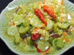 Resep Tumis Timun dan Telur, Lauk Praktis yang Murah Enak