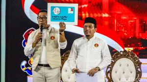 RK Pamer Kartu Kamu di Debat Pilgub Jakarta, Nih Bentuknya
