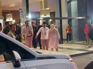 Tiba di JIExpo Kemayoran untuk Debat, RK-Suswono Disambut Yel-yel Pendukung