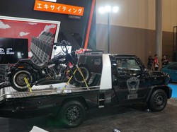 Modifikasi Toyota Hilux Rangga buat Angkut Motor