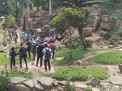 Tuman! Gunung Pancar Viral gegara Pungli Lagi