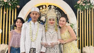 7 Foto Ayu Ting Ting Kondangan Bareng Keluarga, Gaya Santainya Jadi Sorotan