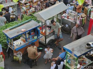 Duh, PKL Kuasai Jalur Pejalan Kaki di Jalan Blora Jakpus Duh, PKL Kuasai Jalur Pejalan Kaki di Jalan Blora Jakpus