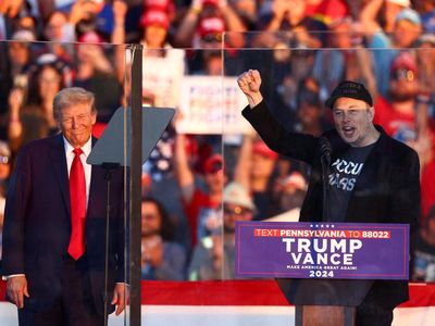 Kemesraan Elon Musk dan Trump yang Kini Tinggal Kenangan