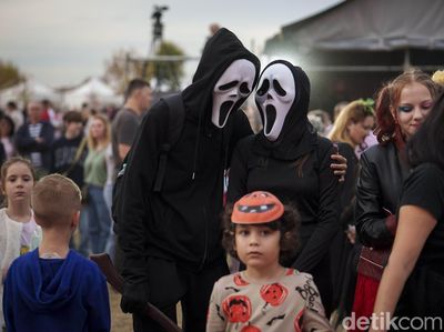 Jelajahi 7 Festival Paling Unik di Dunia, Ada Festival Lumpur