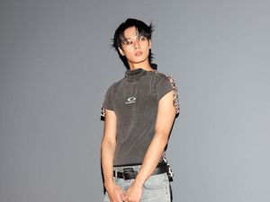 Juyeon THE BOYZ Minta Maaf Usai Viral Rumor Merokok dan Pacari Shin Si Ah Juyeon THE BOYZ Minta Maaf Usai Viral Rumor Merokok dan Pacari Shin Si Ah
