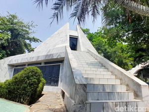 Filosofi Monumen Rawagede: Simbol Kesedihan, Pengorbanan dan Harapan Filosofi Monumen Rawagede: Simbol Kesedihan, Pengorbanan dan Harapan