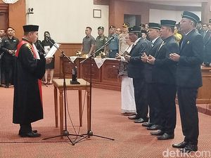 Resmi Dilantik, Pimpinan DPRD Denpasar Fokus Lengkapi AKD-Masalah Sampah Resmi Dilantik, Pimpinan DPRD Denpasar Fokus Lengkapi AKD-Masalah Sampah
