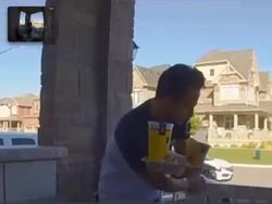 Gerai Legendaris 50 Tahun Tutup hingga Pengantar Makanan Ludahi Pesanan