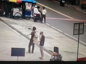 Polisi Cari Pria Minta-minta di SPBU Bogor: Agar Tak Nambah Pelaku Pungli Polisi Cari Pria Minta-minta di SPBU Bogor: Agar Tak Nambah Pelaku Pungli
