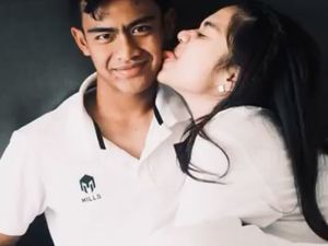 Pesan Romantis Pratama Arhan di Ultah Azizah Salsha: I Love You Istriku Pesan Romantis Pratama Arhan di Ultah Azizah Salsha: I Love You Istriku