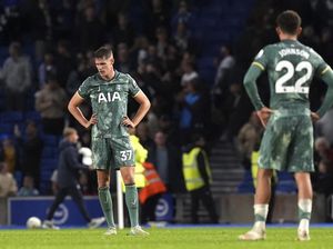 Postecoglou Syok Tottenham Buang Keunggulan 2 Gol & Kalah