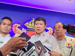 Terungkap Alasan Prabowo Bangun Tanggul Laut