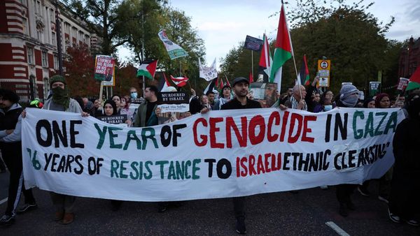 Aksi Warga Dunia Peringati 1 Tahun Genosida di Gaza