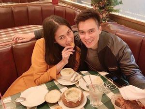 Momen Manis Baim Wong dan Paula Saat Masak dan Makan Berdua Momen Manis Baim Wong dan Paula Saat Masak dan Makan Berdua