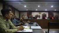 Begini Suasana Sidang Gugatan Rp 5.246 T Habib Rizieq ke Jokowi