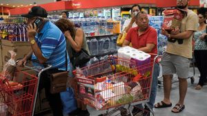 Bersiap Hadapi Badai, Warga Meksiko Serbu Supermarket