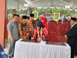 Bupati Sri Mulyani Resmikan GOR Abdi Kencana di Desa Jetis Klaten