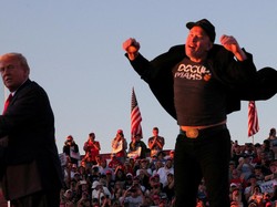 Panas! Joe Biden Sindir Elon Musk Pekerja Ilegal di Amerika