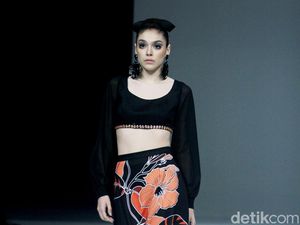 10 Koleksi Terbaru SebastianRed, Koleksi Busana Tema Cafe de Flore di Paris