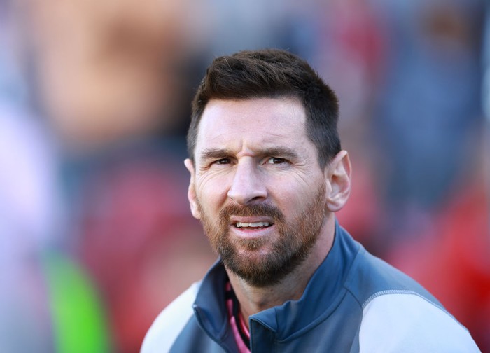 TORONTO, ON - OCTOBER 05:  Lionel Messi #10 of Inter Miami CF warms up in the second half during a game against Toronto FC at BMO Field on October 5, 2024 in Toronto, Ontario, Canada.  (Photo by Vaughn Ridley/Getty Images)