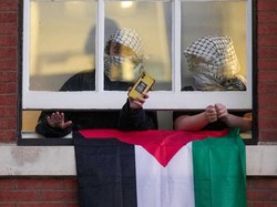 Video: Tuntut Kemerdekaan Palestina, Demonstran Iran Bakar Bendera Israel-AS