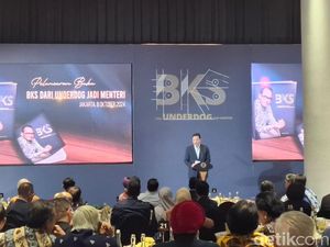 Luhut Apresiasi Budi Karya soal Pencapaian Kereta Cepat hingga Tol Laut