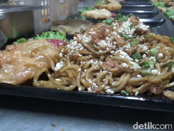 Huahh! Mie Semeru Level Evakuasi Pakai 45 Cabai Ada di Sini