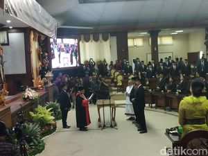 Dewa Jack Resmi Jabat Ketua DPRD Bali 2024-2029