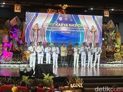 Desa Kutuh dan Tumbakbayuh Raih Penghargaan dari Kemendagri